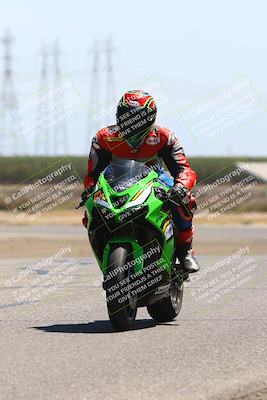 media/Aug-03-2025-TrackDaz (Sun) [[bf4a71acf9]]/A Group/12pm (Wheelie Bump)/